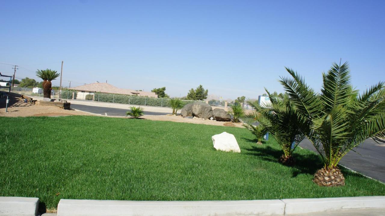 Apple Valley Hotel & Lodge Exterior photo